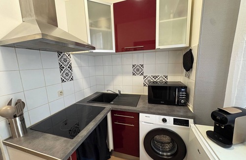 Centre Ville Apartment | Le Taylor - Apartment in the city center