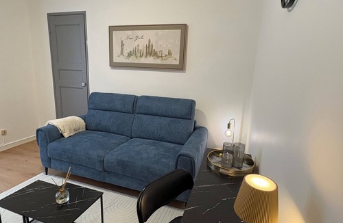 Centre Ville Apartment | Le Taylor - Apartment in the city center