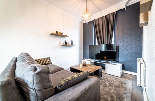 Brive-la-Gaillarde Apartment | Le Temps Éternel - 1 Bedroom