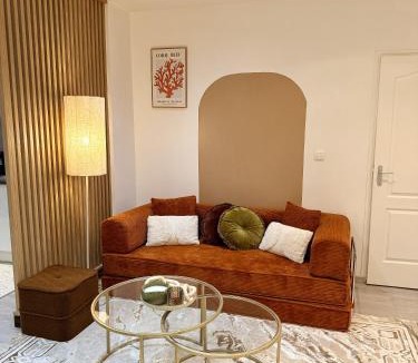 Tourcoing Apartment | Le Temps d'un Souffle, Parenthèse élégante au cœur de Tourcoing avec terrasse privée