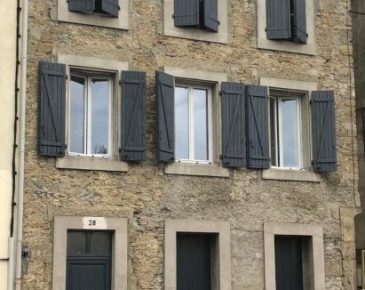 Castelnaudary Apartment | Le temps d une pause classé 4 étoiles en hyper centre, gare immédiate et accès Grand Bassin