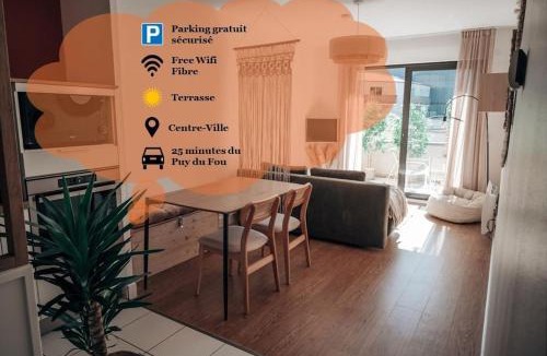Cholet Apartment | Le Terra Cholet - T2 Centre - Terrasse - Parking - 25 min Puy duFou