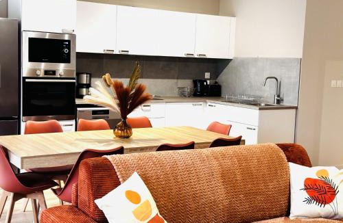 Bellegarde-sur-Valserine Apartment | Le Terracotta XL cocon moderne à 2 pas de la Gare ligne directe GENÈVE-LYON-PARIS