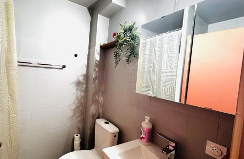 Bellegarde-sur-Valserine Apartment | Le Terracotta Lounge T2 moderne à 2 pas de la gare