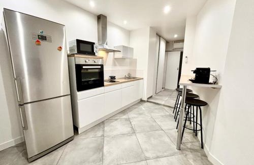 Faubourg Saint-Jacques Apartment | Le Terracotta, Spacieux & Elégant, Hyper centre