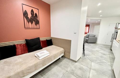 Faubourg Saint-Jacques Apartment | Le Terracotta, Spacieux & Elégant, Hyper centre