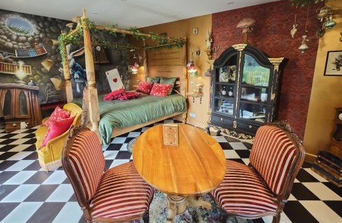 Menil-Hubert-sur-Orne House | Le terrier aux merveilles