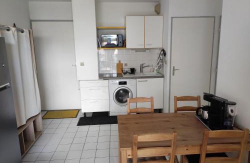 Port Rive Gauche Apartment | Le Thalassa II appartement T2 en bord de plage et du Port