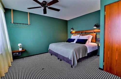 La Tour-de-Treme Hotel | Le Tonnelier