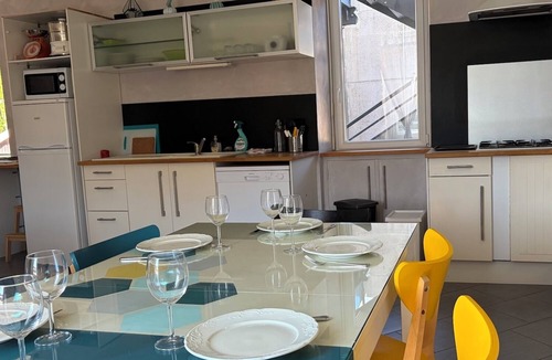 Vallon-Pont-d'Arc Apartment | 🌿 Le torrent, gîte 100 m2, village center, in renovated house with 4 gîtes