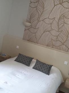 Lezignan-Corbieres Hotel | Le Tournedos