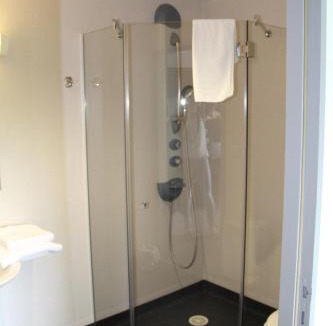 Valence Hotel | le tout va bien