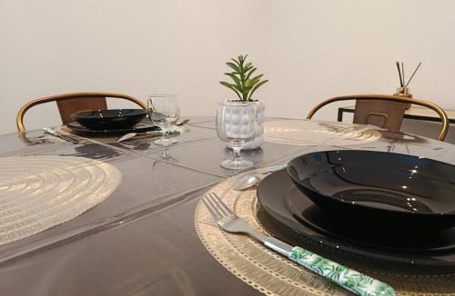 Clermont Apartment | Le Trèfle Doré T2, wifi, private parking space, fêtes interdites