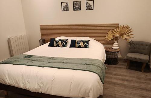 Clermont Apartment | Le Trèfle Doré T2, wifi, private parking space, fêtes interdites