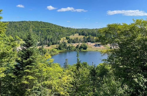 Saint-Faustin-Lac-Carre Ski Chalet | Le Tranquille CITQ# 246131