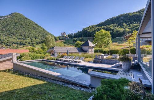 Menthon-Saint-Bernard Villa | Le Tresor du Chateau