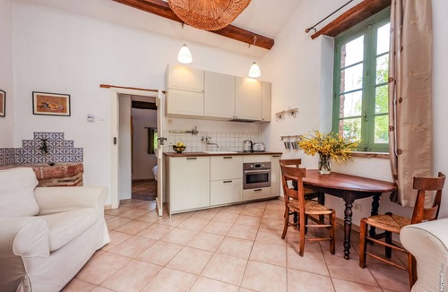 Gaillac House | Le Triangle D'or - Gite de Charme - Piscine - Gaillac