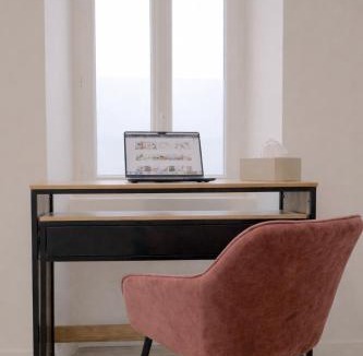 Brienon-sur-Armancon Apartment | Le Trilou - By BEST KEYS - Triplex 3 Chambres - Lit King Size - Climatisation - Smart TV Canal Plus & Amazon Prime - Cuisine Équipée - Télétravail - Proche Centre & Canal de Bourgogne - Check-in Autonome