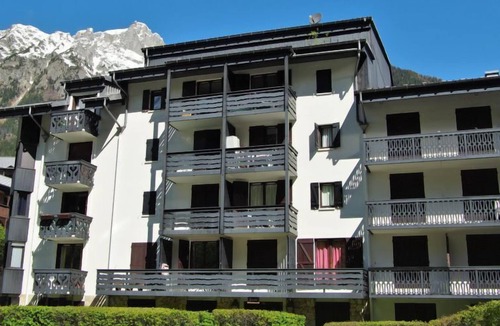 Chamonix City Centre Apartment | Le Triolet by Interhome