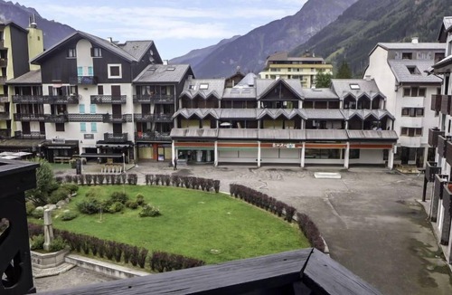Chamonix City Centre Apartment | Le Triolet by Interhome
