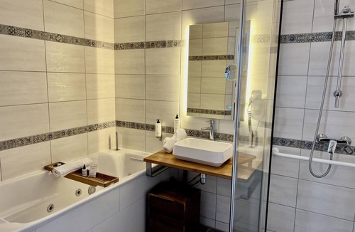 Deauville City Centre Hotel | Le Trophée Boutique Hôtel Spa - La Loggia Appart'hôtel