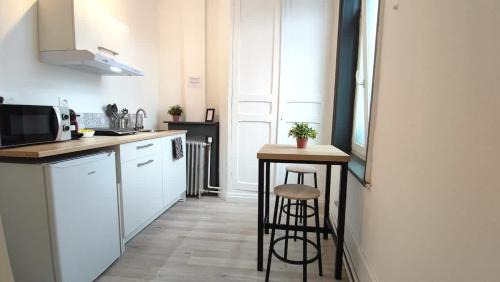 Roubaix Hotel | Le Vaillant Studio Moderne wifi