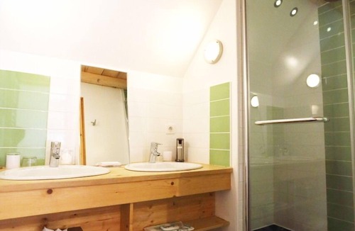 Saint-Pierre-de-Chartreuse Bed & Breakfast | Le ValOmbre