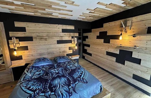 Forges-les-Eaux Hotel | Le valhalla freya