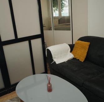 Pyramides Apartment | Le Vallès