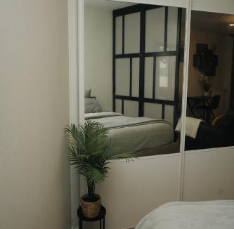 Pyramides Apartment | Le Vallès