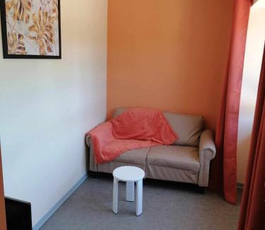 Villegouin Hotel | le valoria delph et greg