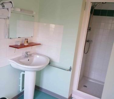 Villegouin Hotel | le valoria delph et greg