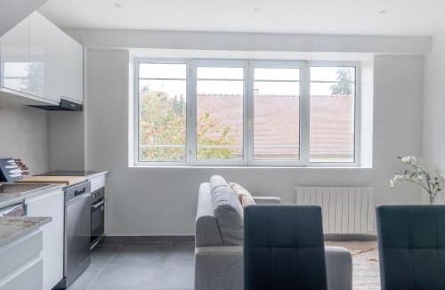 Auvers-sur-Oise Apartment | Le Van G-Home