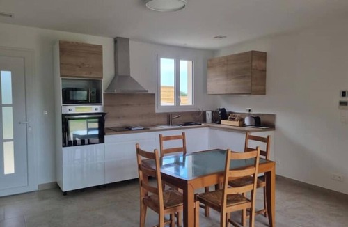 Saint-Julien-de-Peyrolas House | Le Verger air-conditioned gîte with swimming pool.