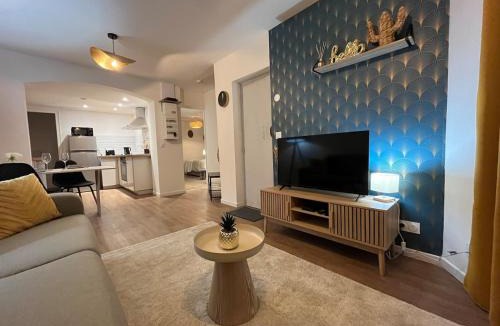 Bergerac Apartment | Le Verdun - Elegant fully-equipped one-bedroom