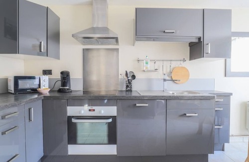 Amiens Apartment | Le Verdun - Terrasse, Parking, Gare