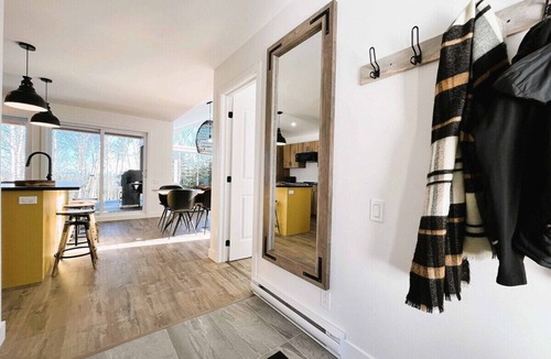Baie-St-Paul Ski Chalet | Le Verseau 148: Hot Tub, Forest Views & BBQ