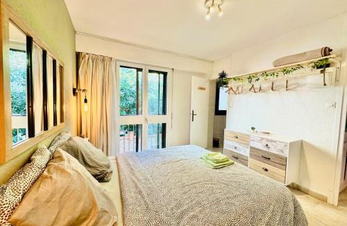 La Gare Apartment | LE VERT accommodation for 3 guests near train station