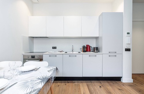 Jean-Medecin Apartment | Le Victor Hugo, air conditioning, elevator, balcony