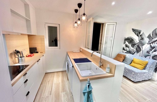 Clichy Apartment | Le Victor Hugo - Clichy-la-Garenne