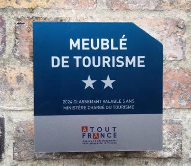 Cheroy House | Le Victor Noir