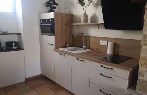 Cheroy House | Le Victor Noir