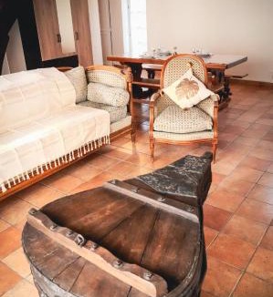 Cheroy House | Le Victor Noir