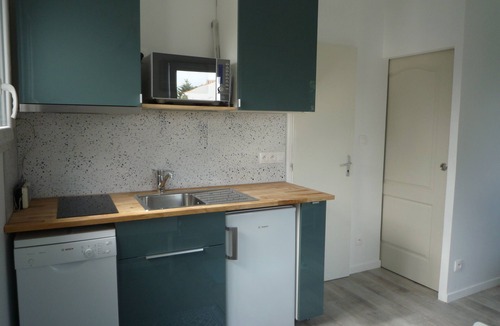 Noirmoutier-en-l'Ile House | LE VIEIL: House 4 people entirely redone to 50 meters of the sea