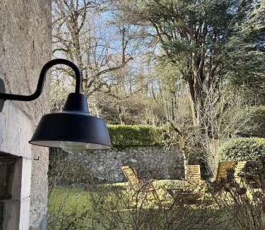 Arreau Apartment | Le Vieux Cèdre, Garden & Woodfire