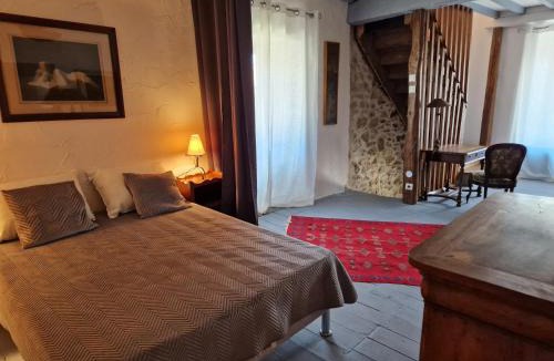 Freychenet House | Le Vieux Fusil