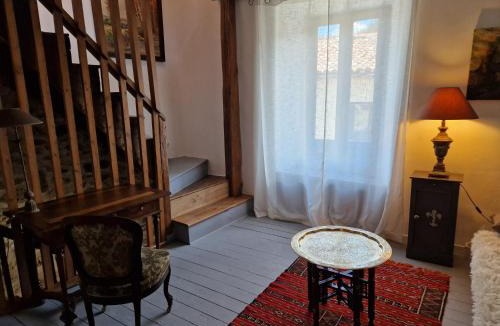 Freychenet House | Le Vieux Fusil
