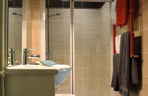 Reaux Bed & Breakfast | Le Vieux Noyer