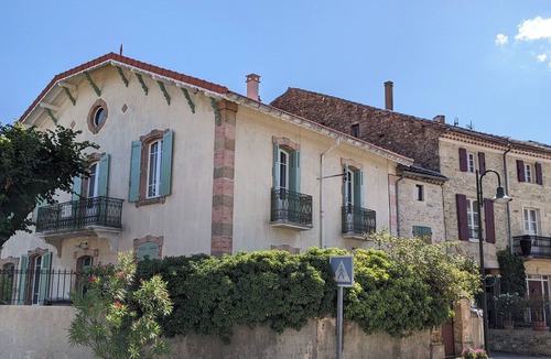 Cavillargues Villa | Le Vieux Tilleul - Charming villa with heated pool near Uzès