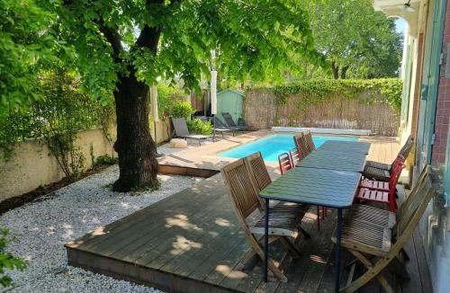 Cavillargues Villa | Le Vieux Tilleul - Villa de charme avec piscine chauffée - Proche Uzès